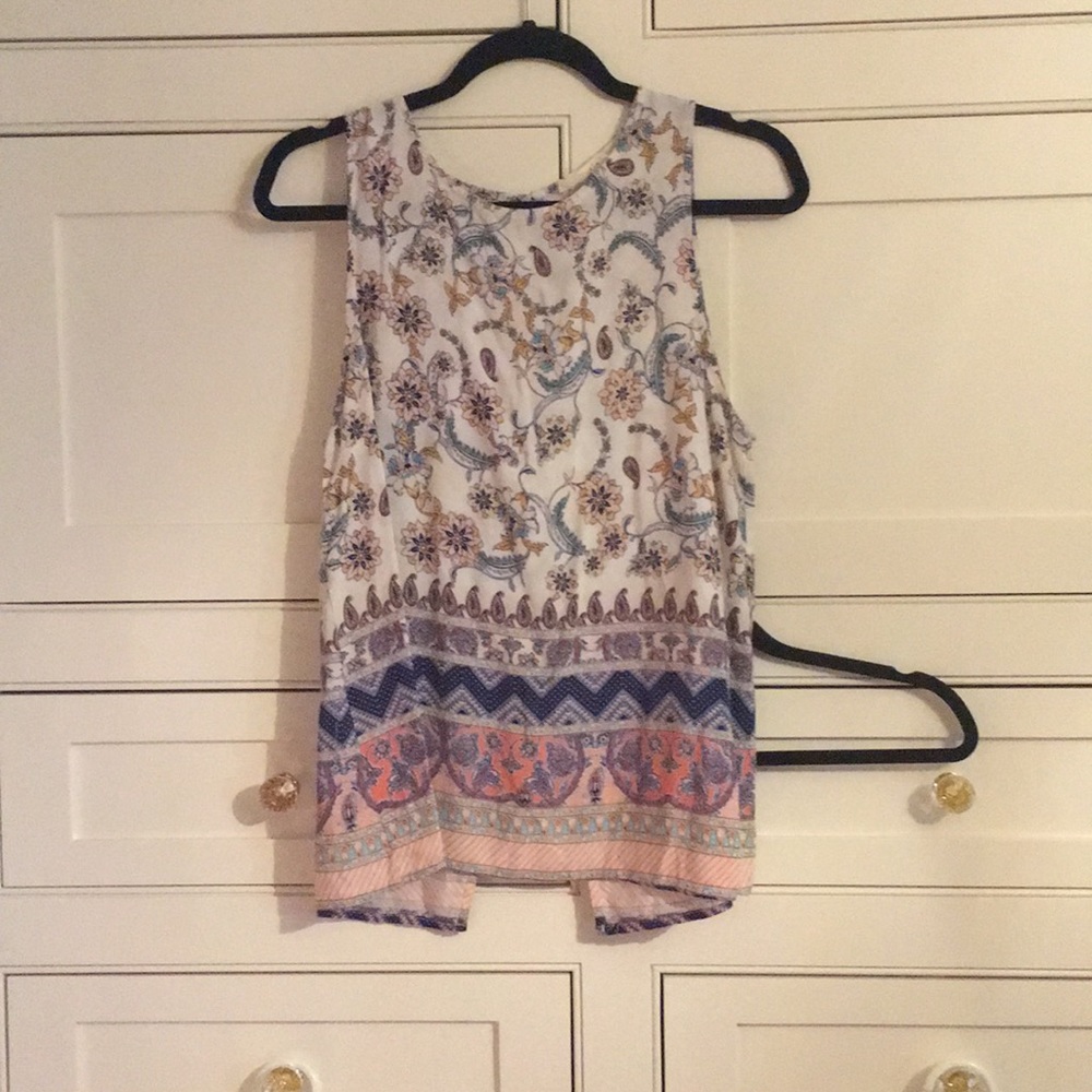 Elodie, flowy floral shirt